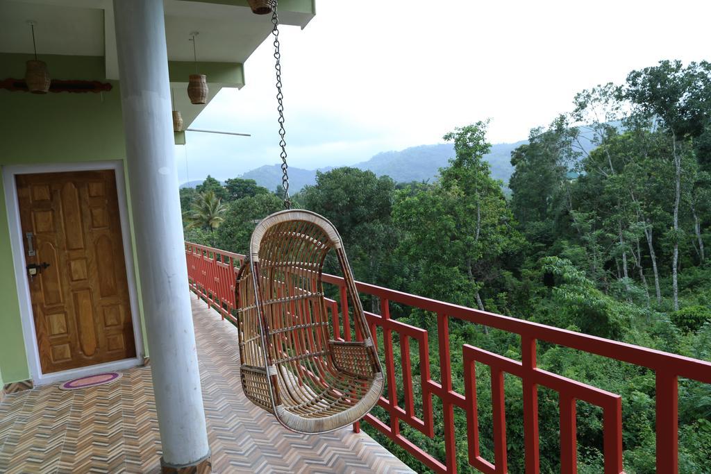 Panthalams Homestay Thekkady Exterior foto