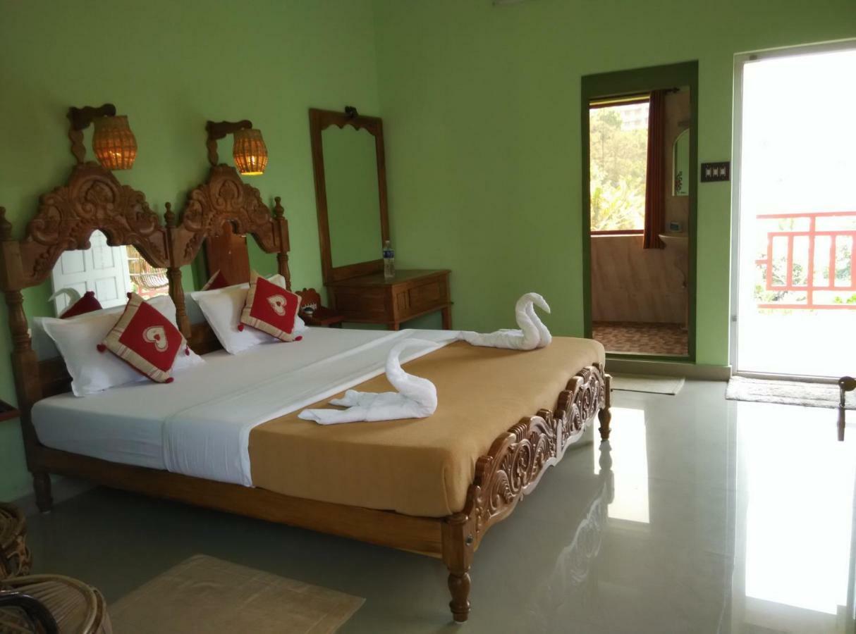 Panthalams Homestay Thekkady Exterior foto