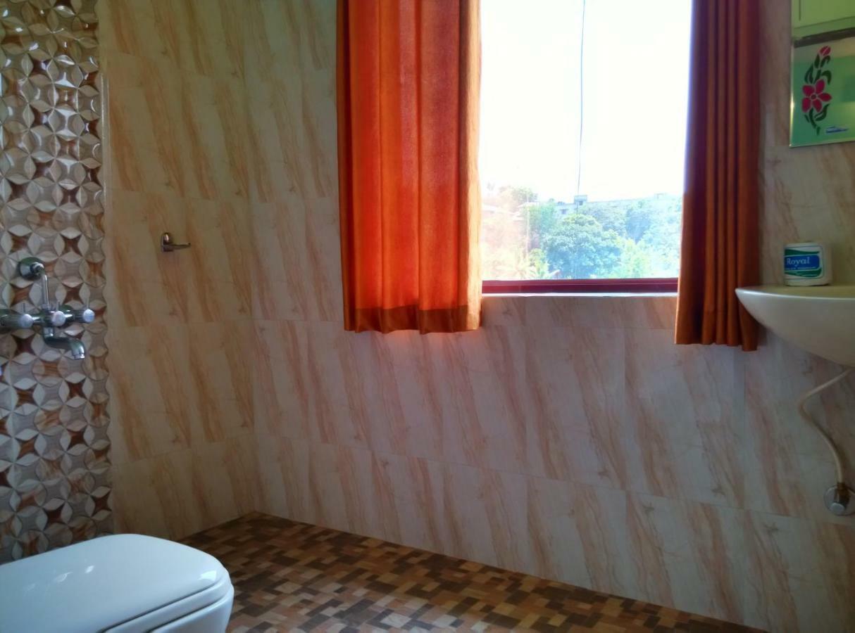 Panthalams Homestay Thekkady Exterior foto